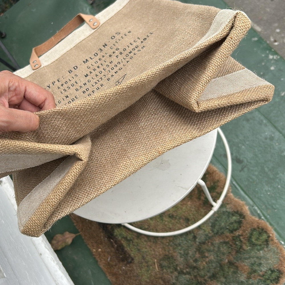 Large tote - Picture 6 of 9